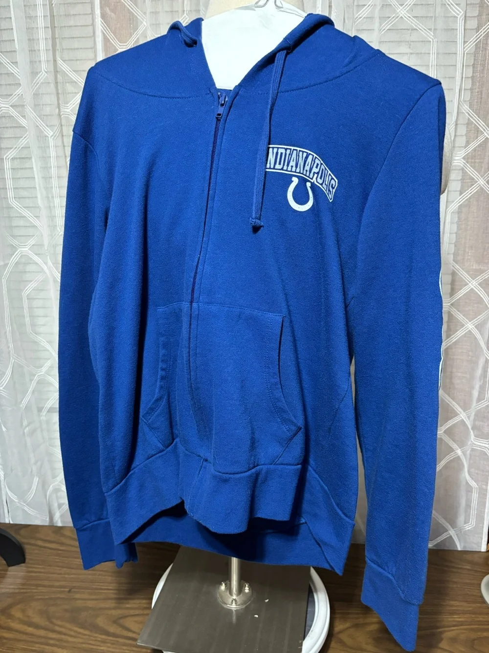 Indianapolis Colts Blue Zip-Up Hoodie size L NFL Apparel 20”p2p 22”L